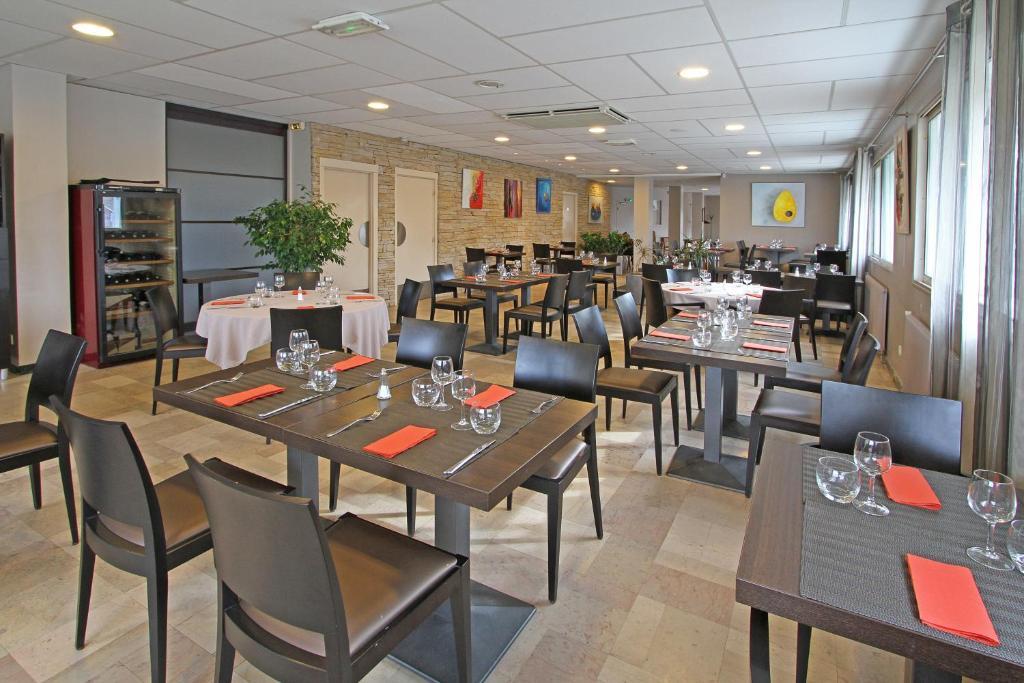 Hotel-Restaurant La Caborne Limonest Eksteriør billede